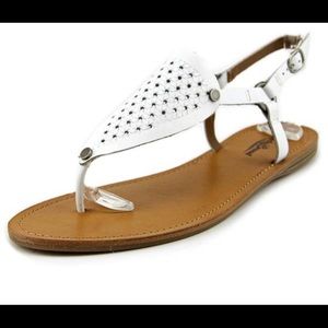 Lucky Brand flat thong sandal